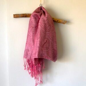 Women’s Paisley Pink Cashmere Scarf